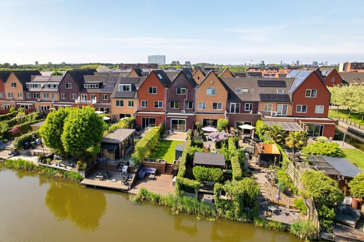 Foto 69 van Van Veendijk 48