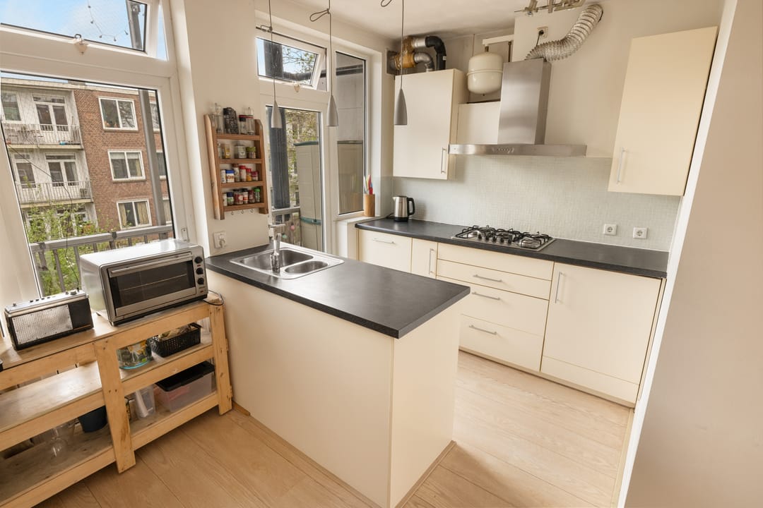 Foto 11 van Van Woustraat 236-2