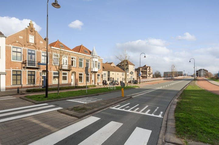 Foto 5 van Stationsweg 5