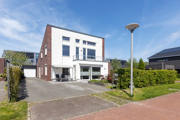 Venenmaat 11
