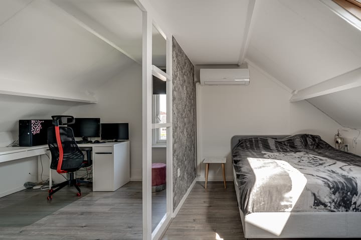 Foto 28 van Leliestraat 11