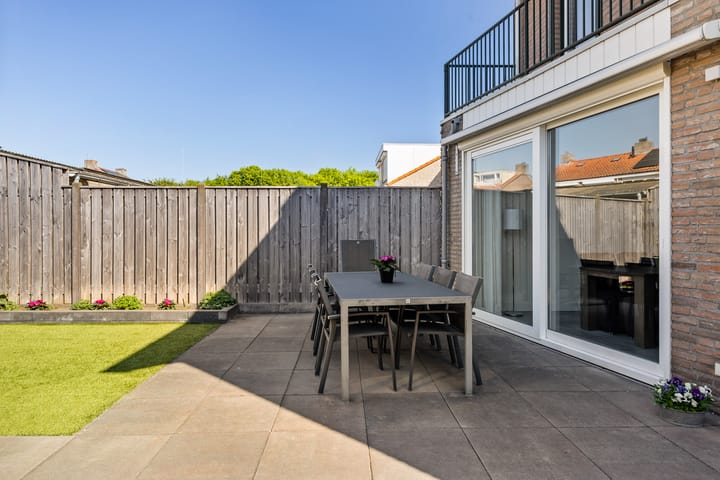 Photo 28 of Alb. Thijmstraat 9