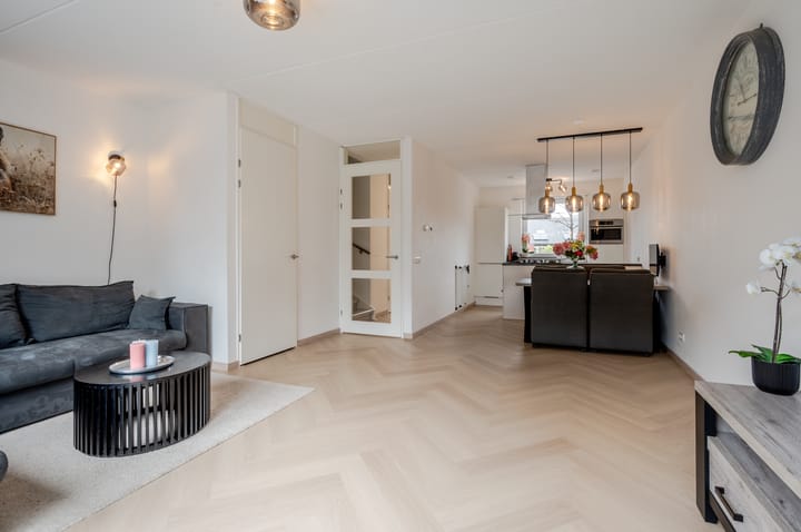 Foto 11 van Karl Braunstraat 22