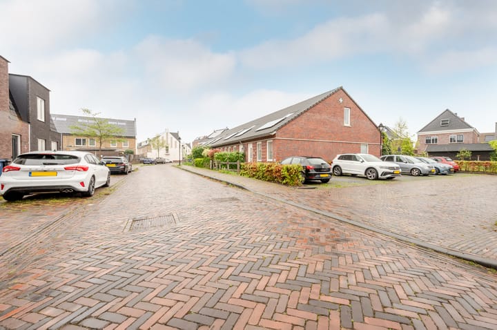 Foto 38 van Karl Braunstraat 22