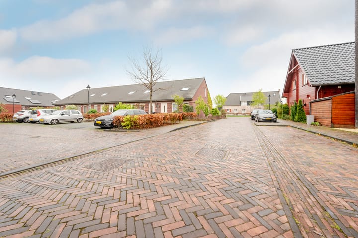 Foto 39 van Karl Braunstraat 22