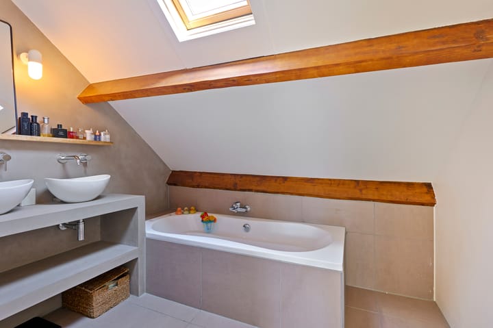 Foto 24 van Woestduinstraat 148-2