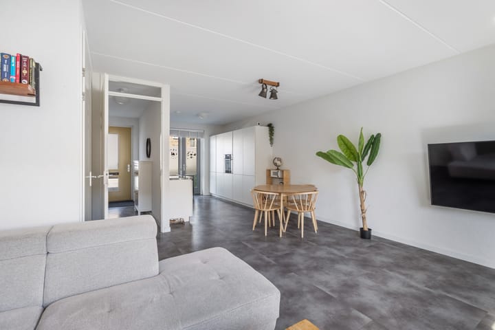 Foto 8 van Jacob van Ruisdaelstraat 14