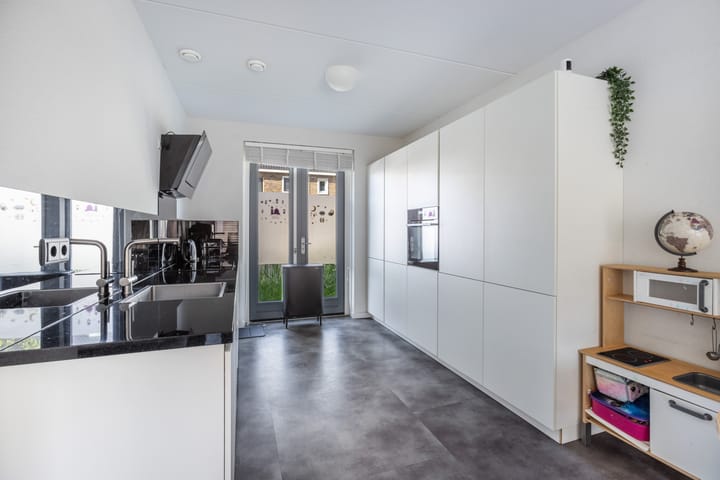 Foto 10 van Jacob van Ruisdaelstraat 14