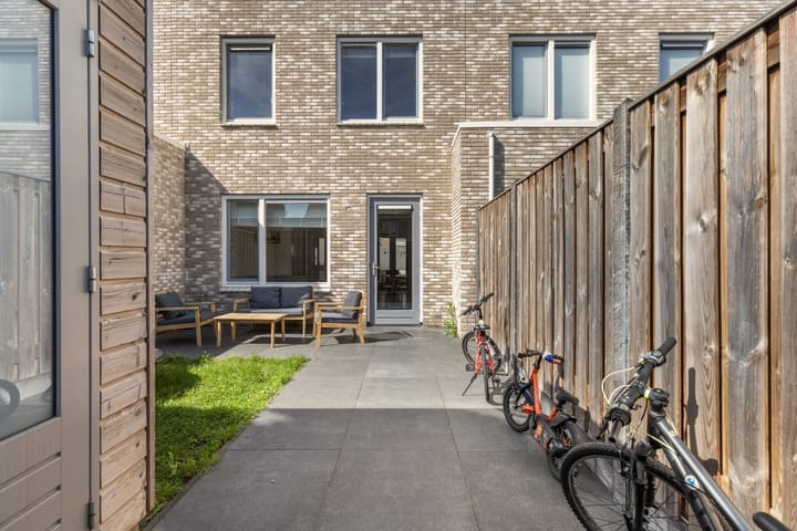 Foto 37 van Jacob van Ruisdaelstraat 14