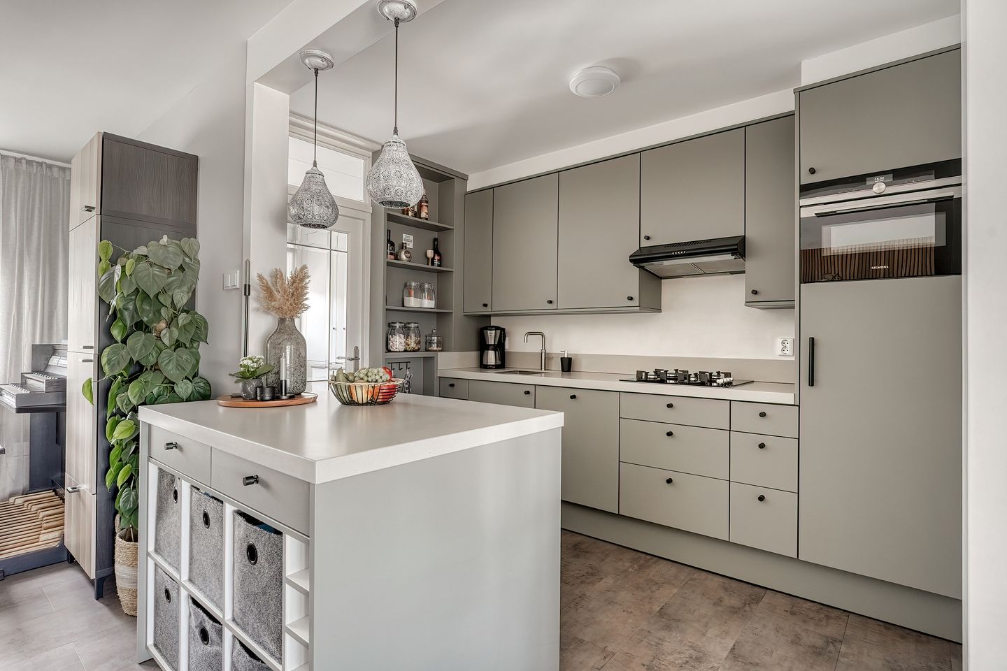 Photo 4 of van Leeuwenhoekweg 14