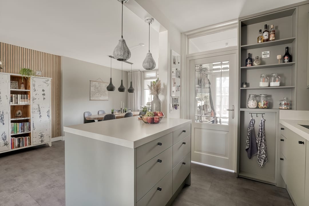 Photo 16 of van Leeuwenhoekweg 14