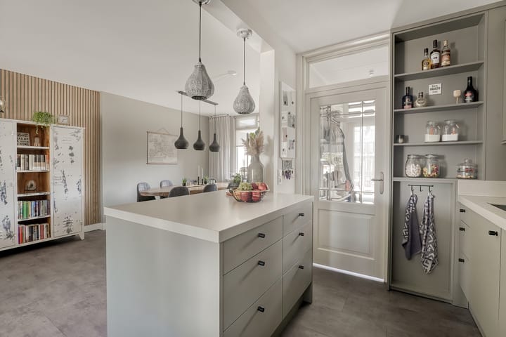 Foto 16 van van Leeuwenhoekweg 14