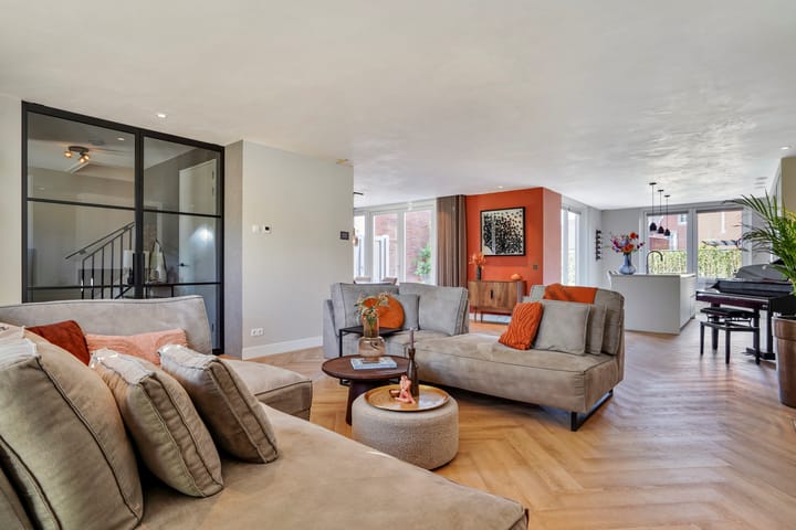 Foto 2 van Raadhuisstraat 8