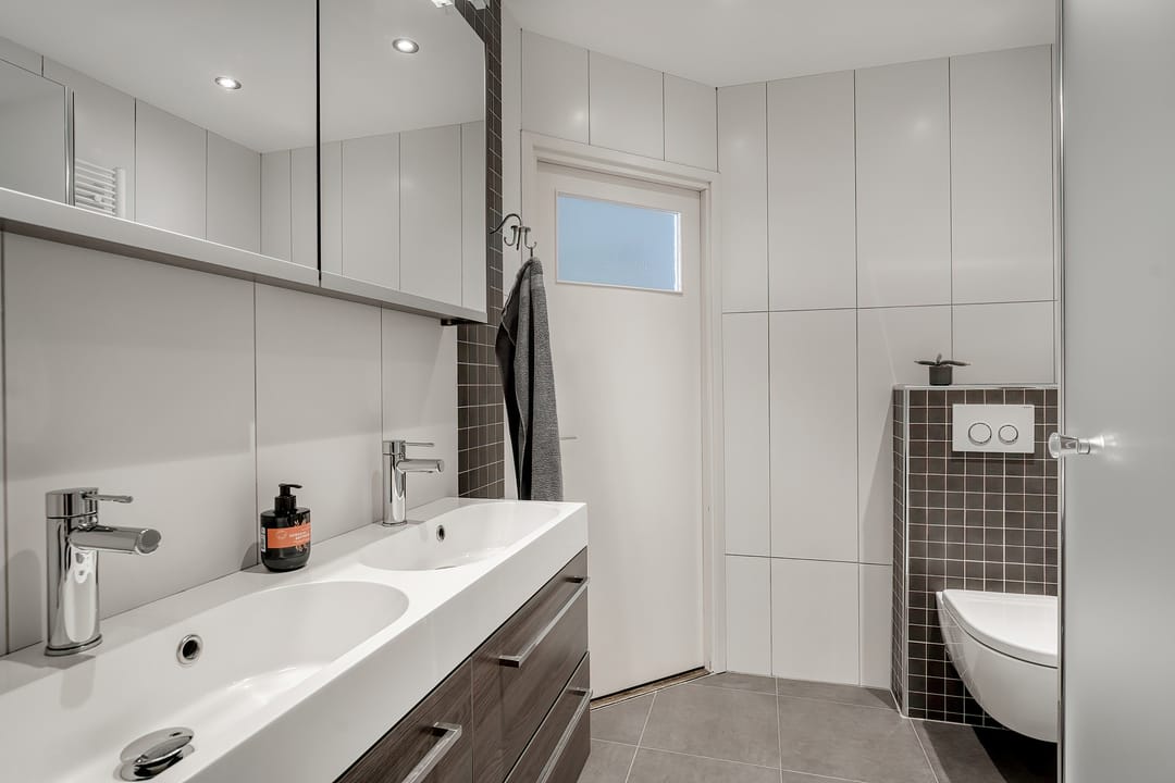 Photo 31 of van Leeuwenhoekweg 14