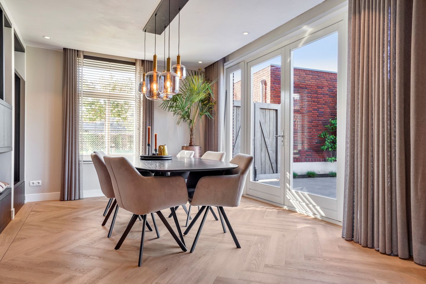 Foto 14 van Raadhuisstraat 8