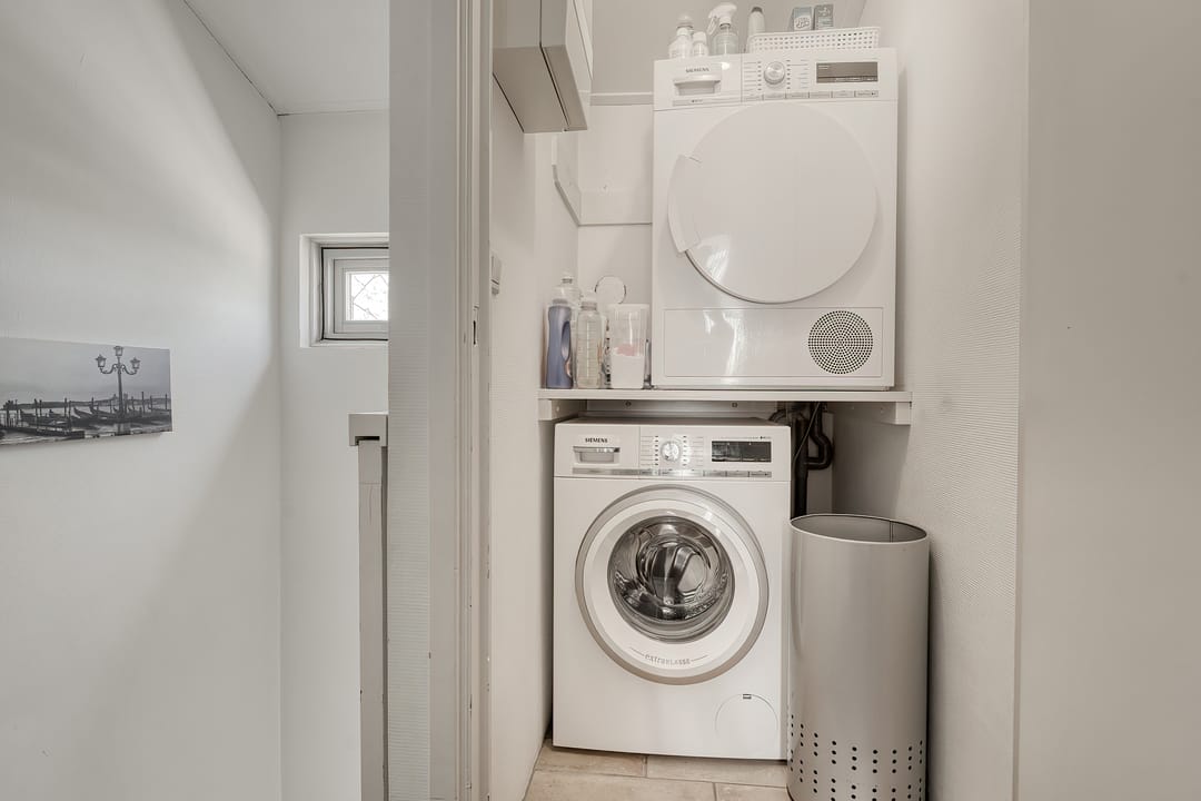 Photo 32 of van Leeuwenhoekweg 14