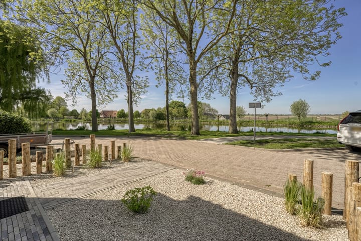 Foto 40 van van Leeuwenhoekweg 14