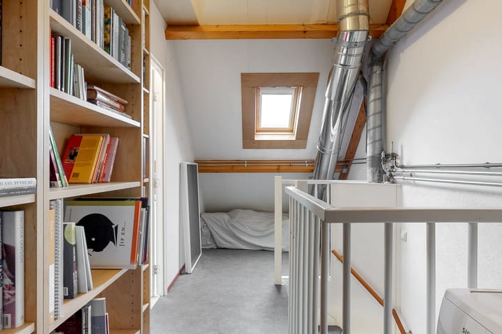 Foto 28 van Bram Limburgstraat 92