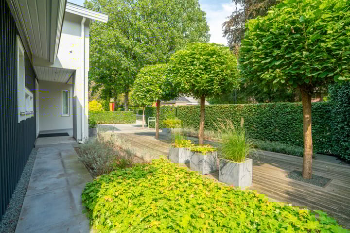 Photo 8 of Hoofdweg 124