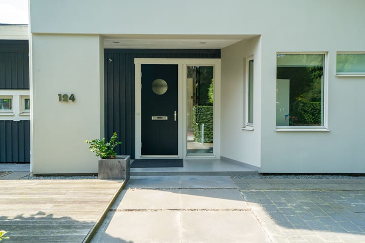 Photo 9 of Hoofdweg 124