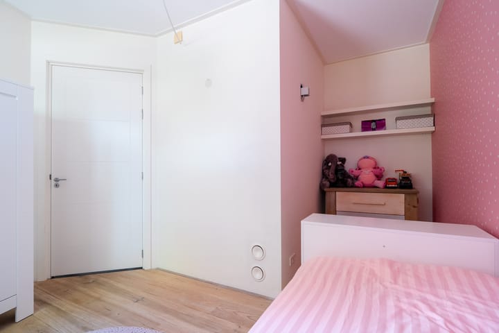 Photo 39 of Hoofdweg 124