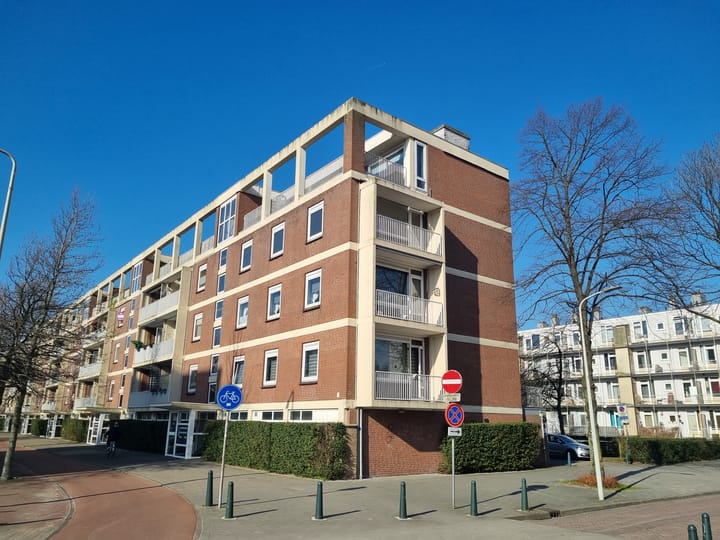 Foto 1 van Leyweg 852