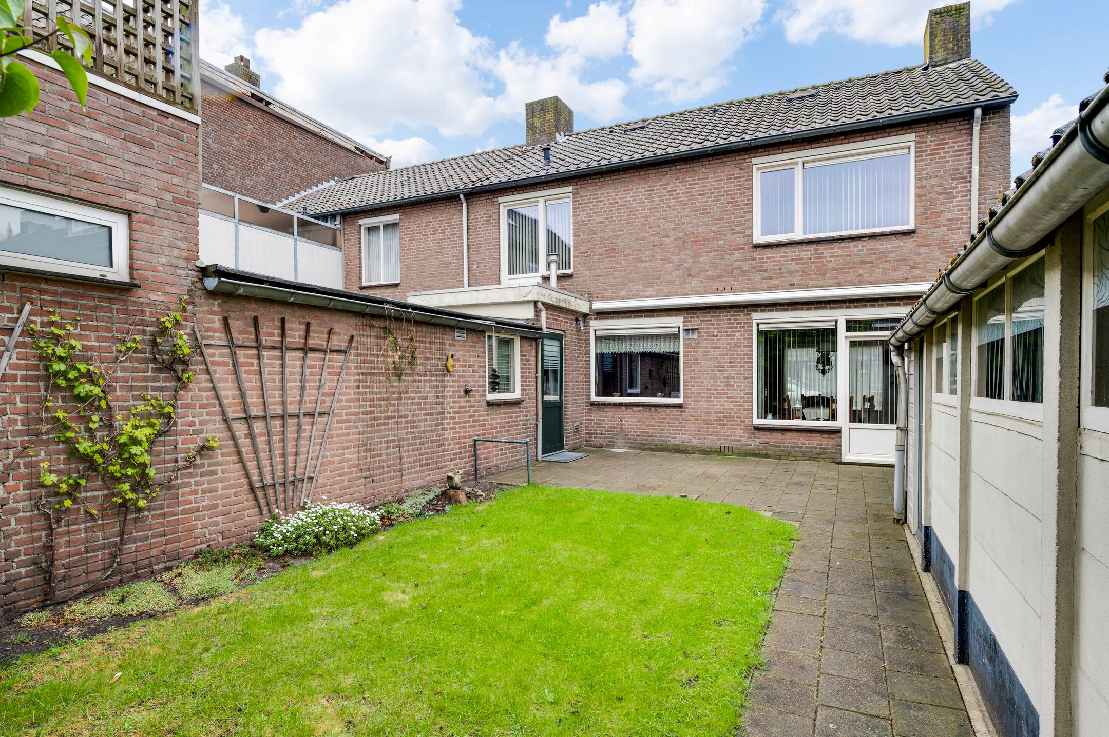 Photo 24 of Molenstraat 44