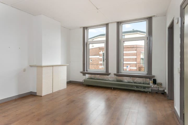 Foto 7 van Graaf Lodewijkstraat 150