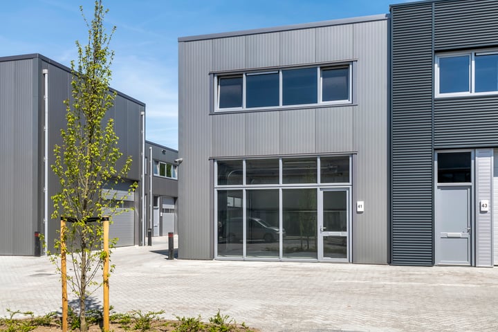 Latensteinse Middenweg 41, Tiel