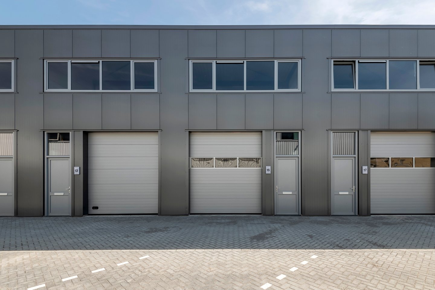 View photo 1 of Latensteinse Middenweg 15