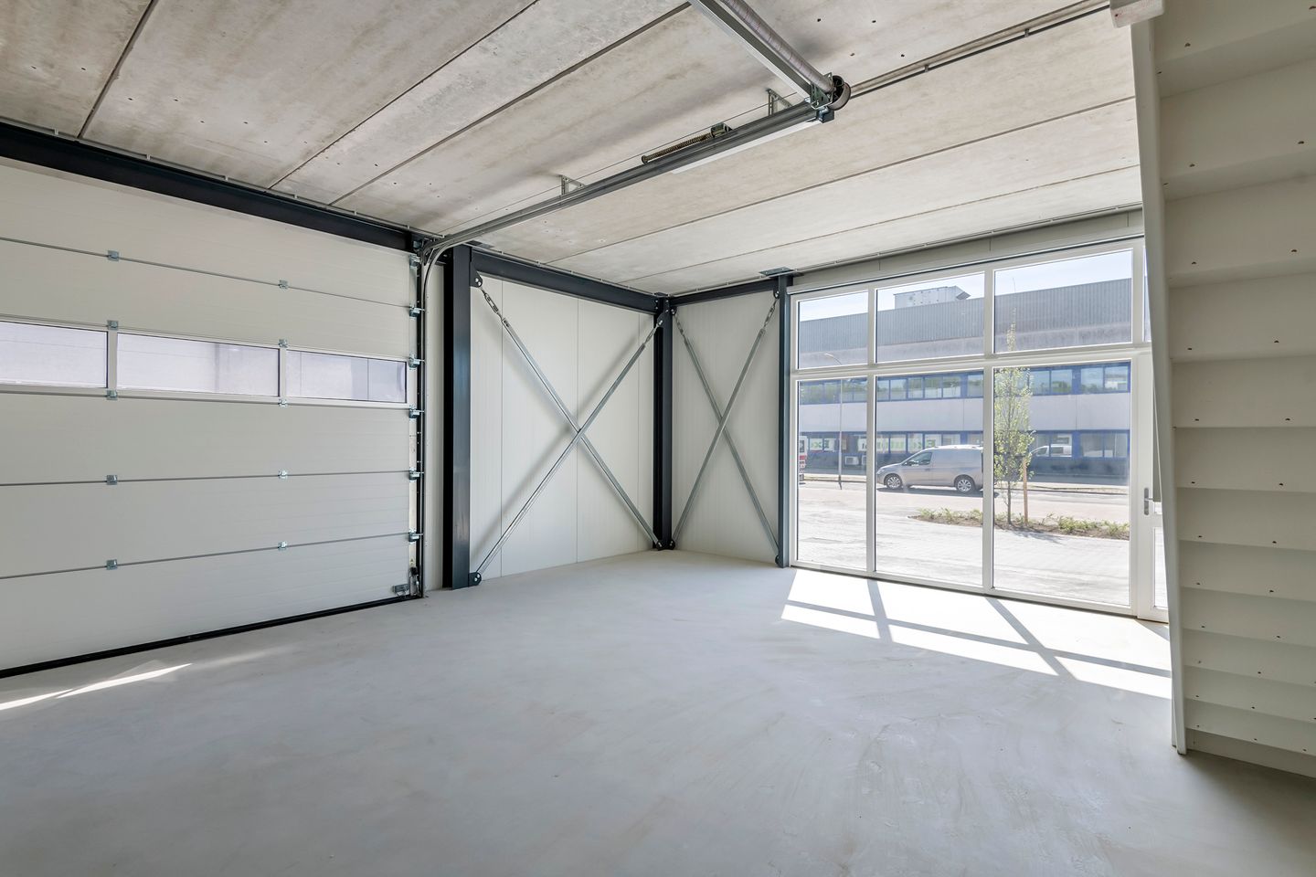 View photo 5 of Latensteinse Middenweg 25