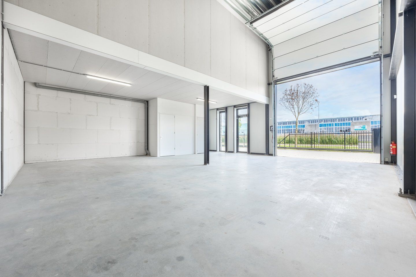 View photo 3 of Vaartweg 60-30