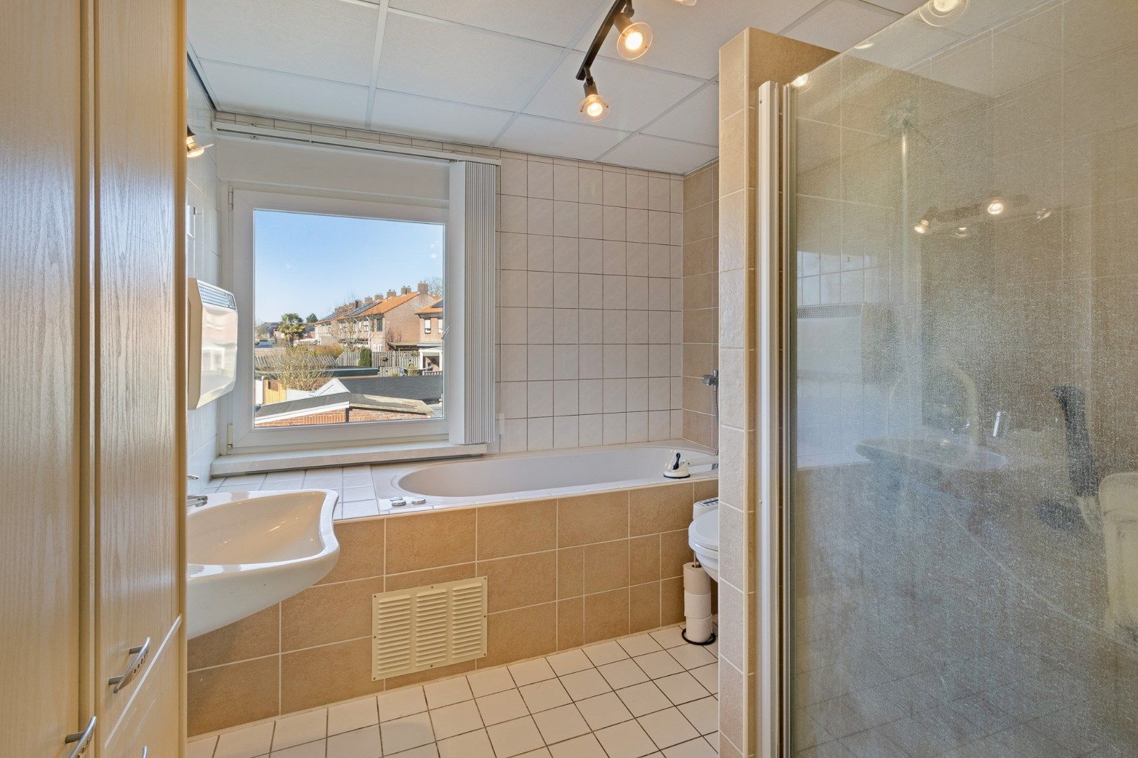 Foto 15 van Alberdingk Thijmstraat 8