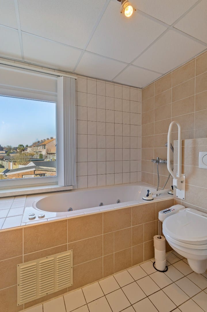 Foto 16 van Alberdingk Thijmstraat 8