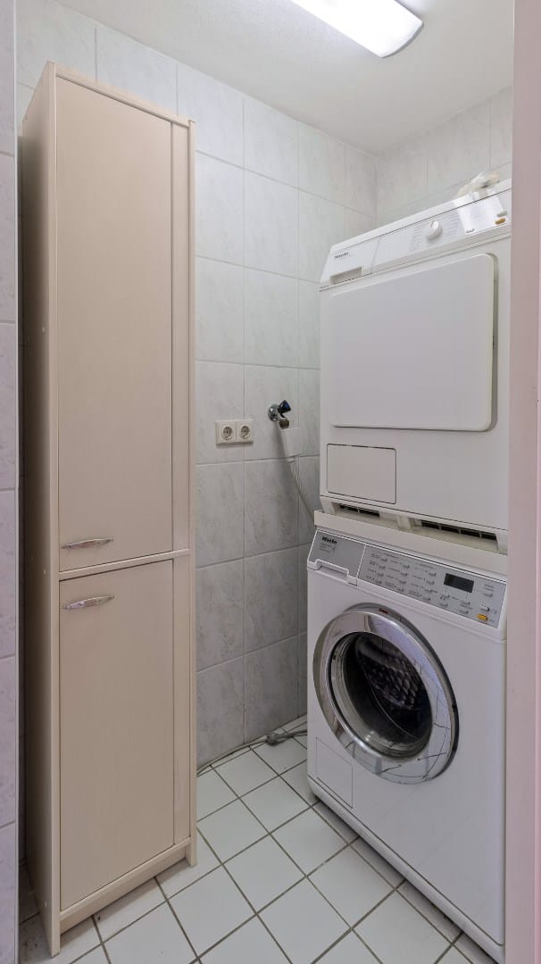 Foto 18 van Alberdingk Thijmstraat 8