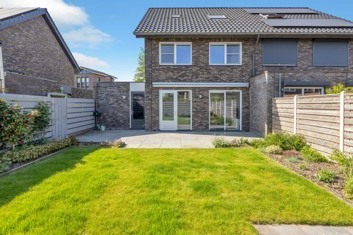 Foto 49 van Van Koningsveldstraat 13