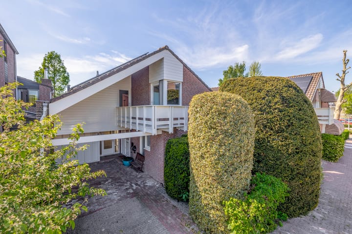 Foto 1 van Debijelaan 30