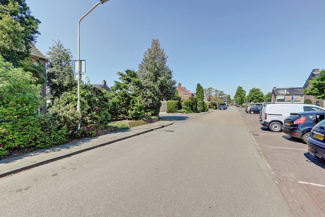 Photo 38 of Gladiolenstraat 7