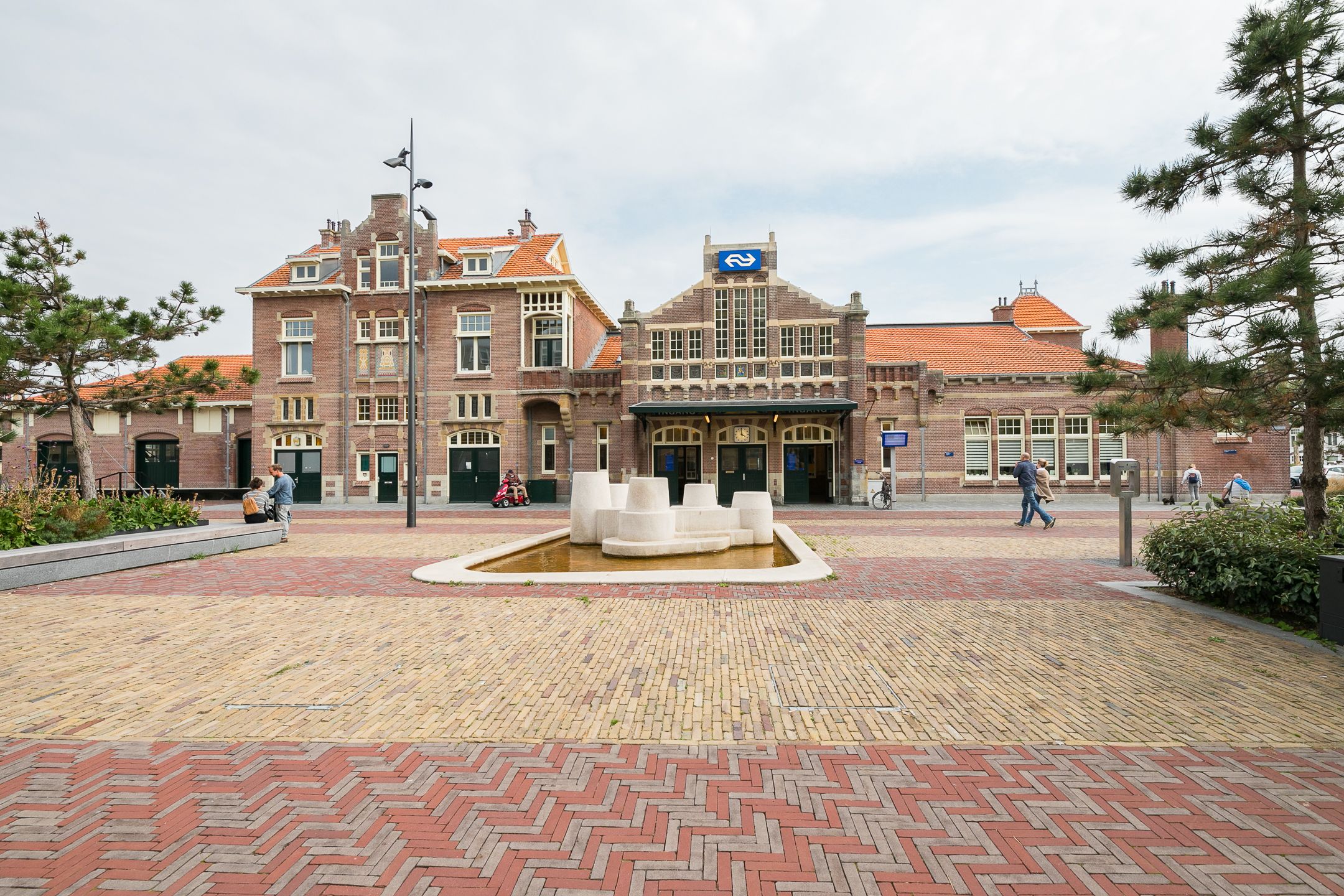 Photo 30 of Burgemeester van Fenemaplein 7-F9