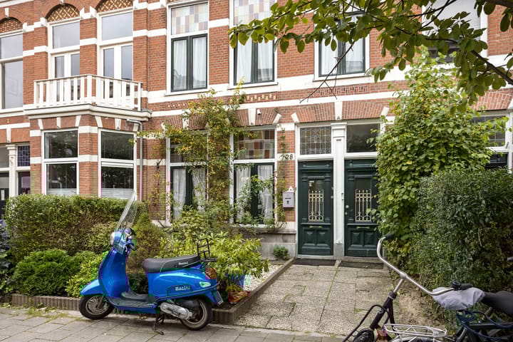 Adelheidstraat 28