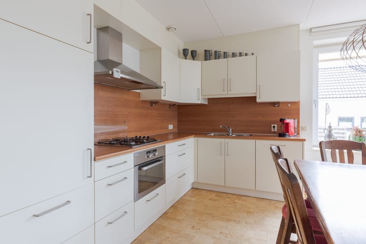 Foto 15 van Dr. Beelstraat 10