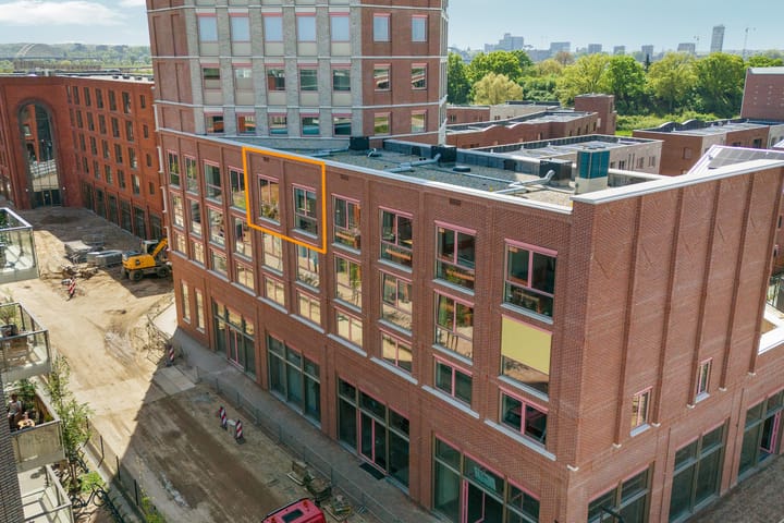 Foto 5 van Annie van Velzenhof 53