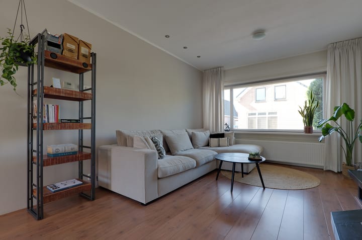 Foto 6 van Molenstraat 128