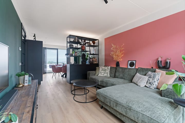 Foto 16 van Annie van Velzenhof 53