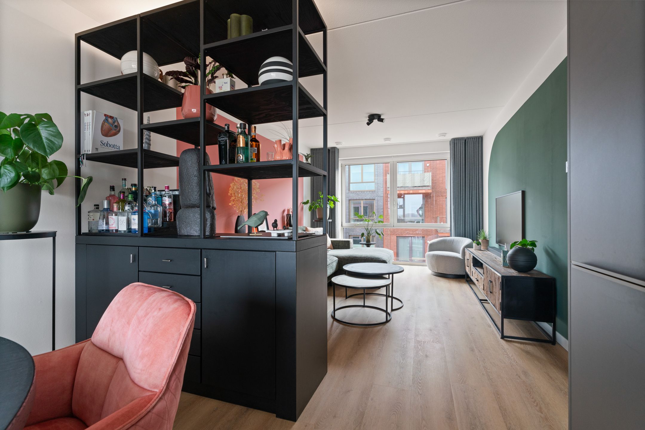 Foto 24 van Annie van Velzenhof 53