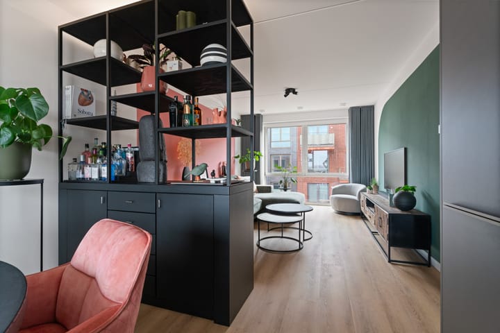 Foto 24 van Annie van Velzenhof 53