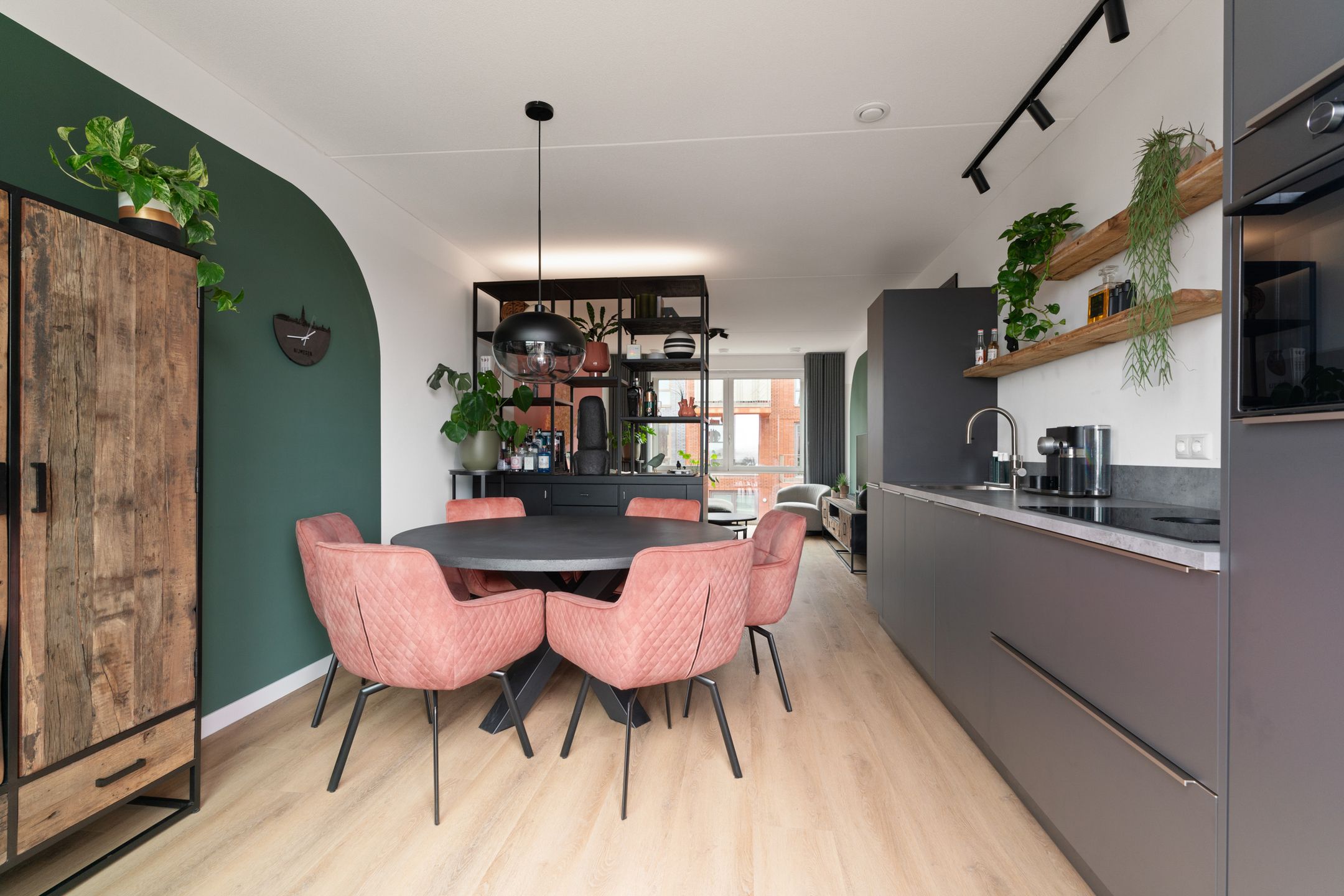 Foto 27 van Annie van Velzenhof 53