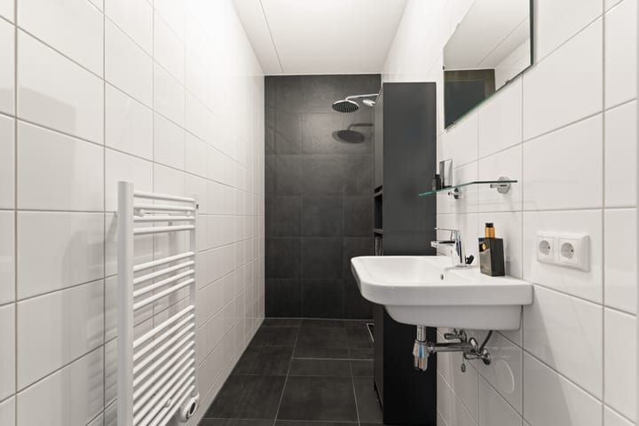 Foto 33 van Annie van Velzenhof 53