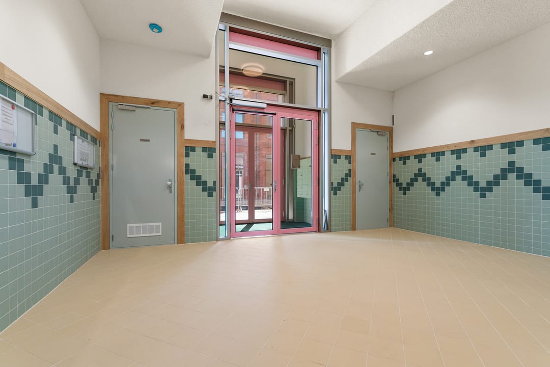 Foto 43 van Annie van Velzenhof 53