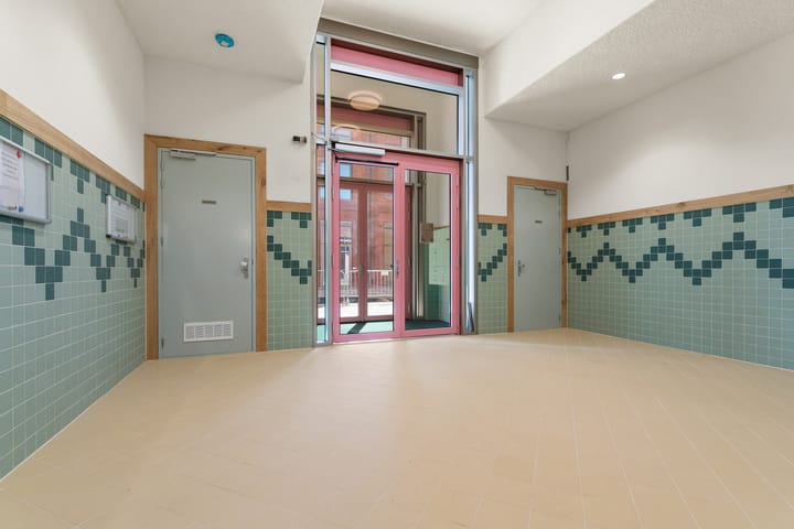 Foto 43 van Annie van Velzenhof 53